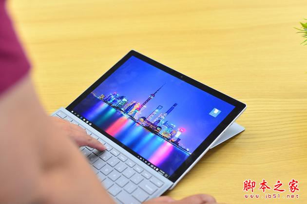 微软全新Surface Pro怎么样？2017最新款Surface Pro笔记本全面深度评测图解